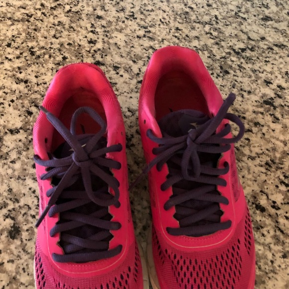 Running shoes - Picture 4 of 5